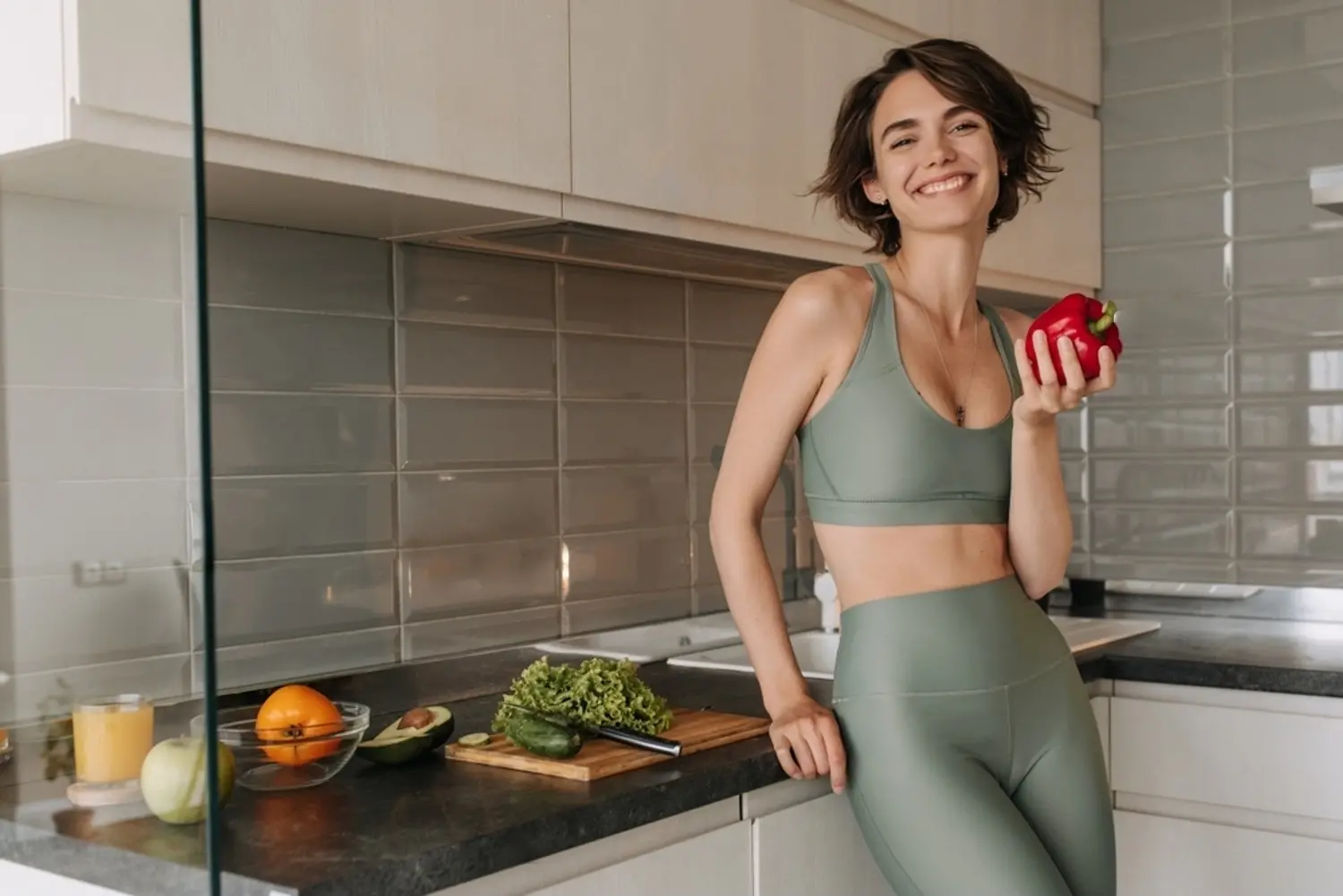 Women wearing Aprilluck fitness tops