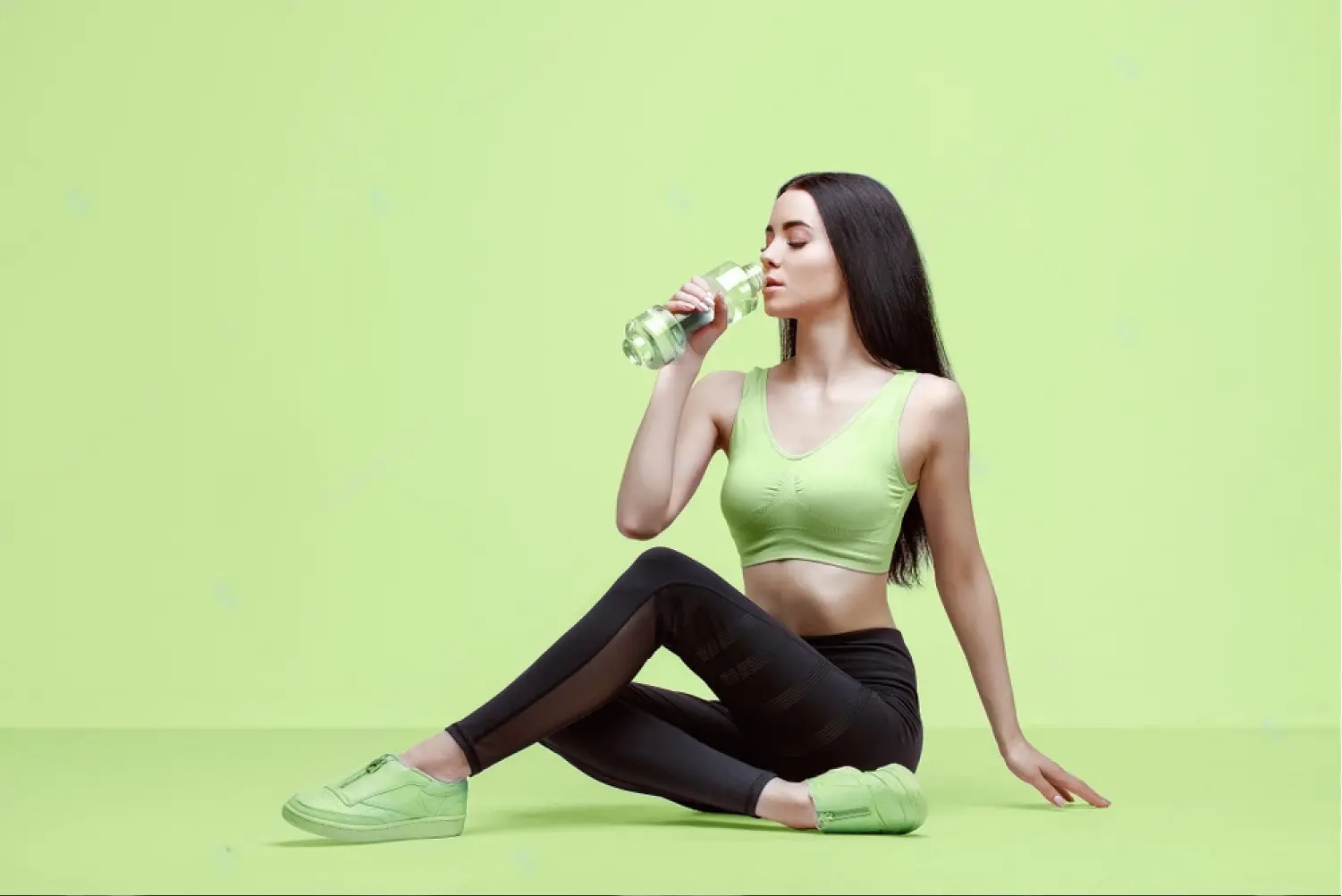 Aprilluck’s trendy fitness tops