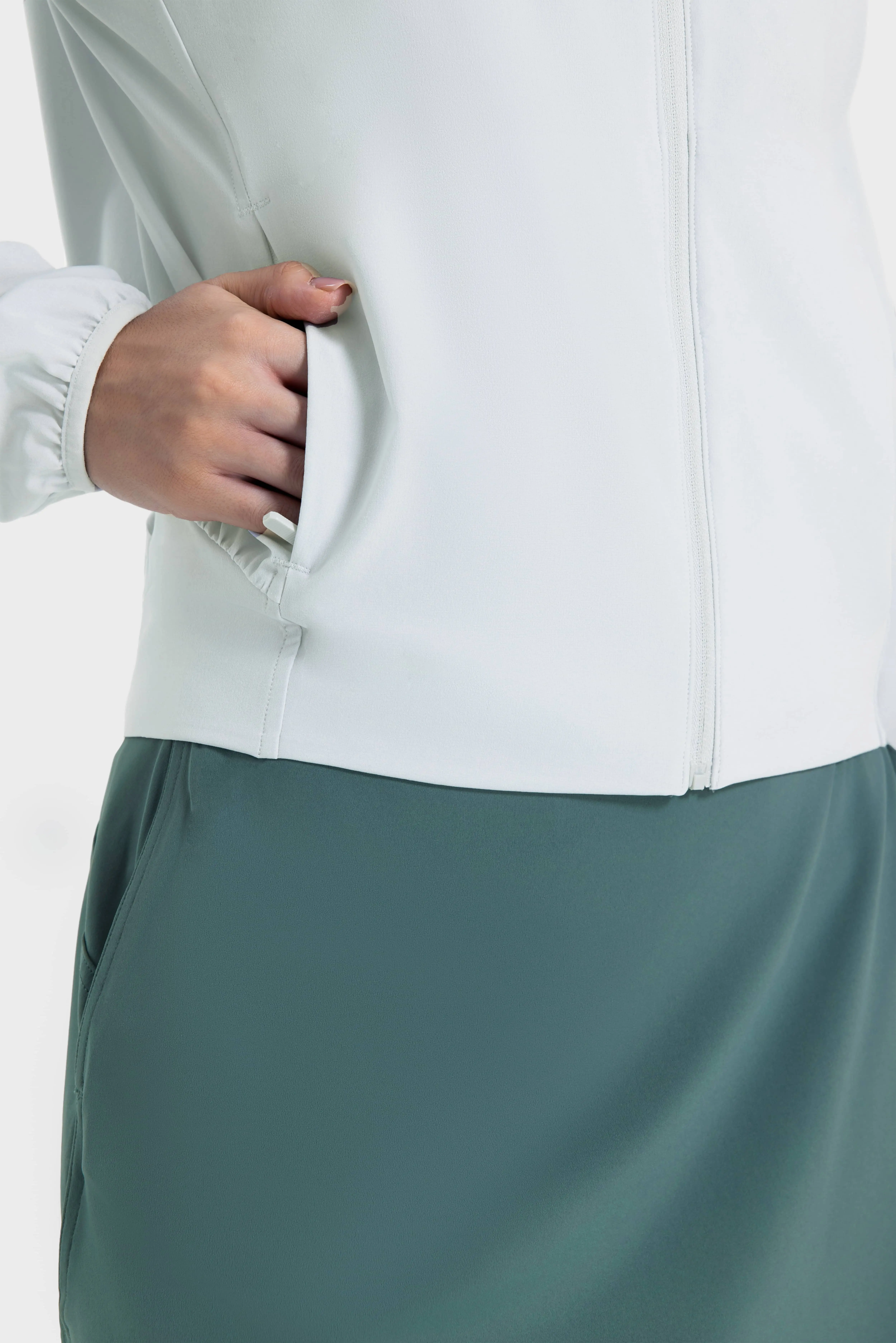 Bulk Outdoor Sun Protection Jackets  Custom Luxtre Featherlight UPF50+ SolarShield for Wholesalers & Retailers (21)