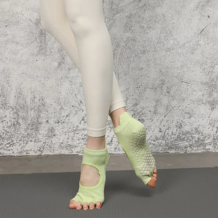Yoga Pilates Five-Toe Anti-Slip Floor Socks3
