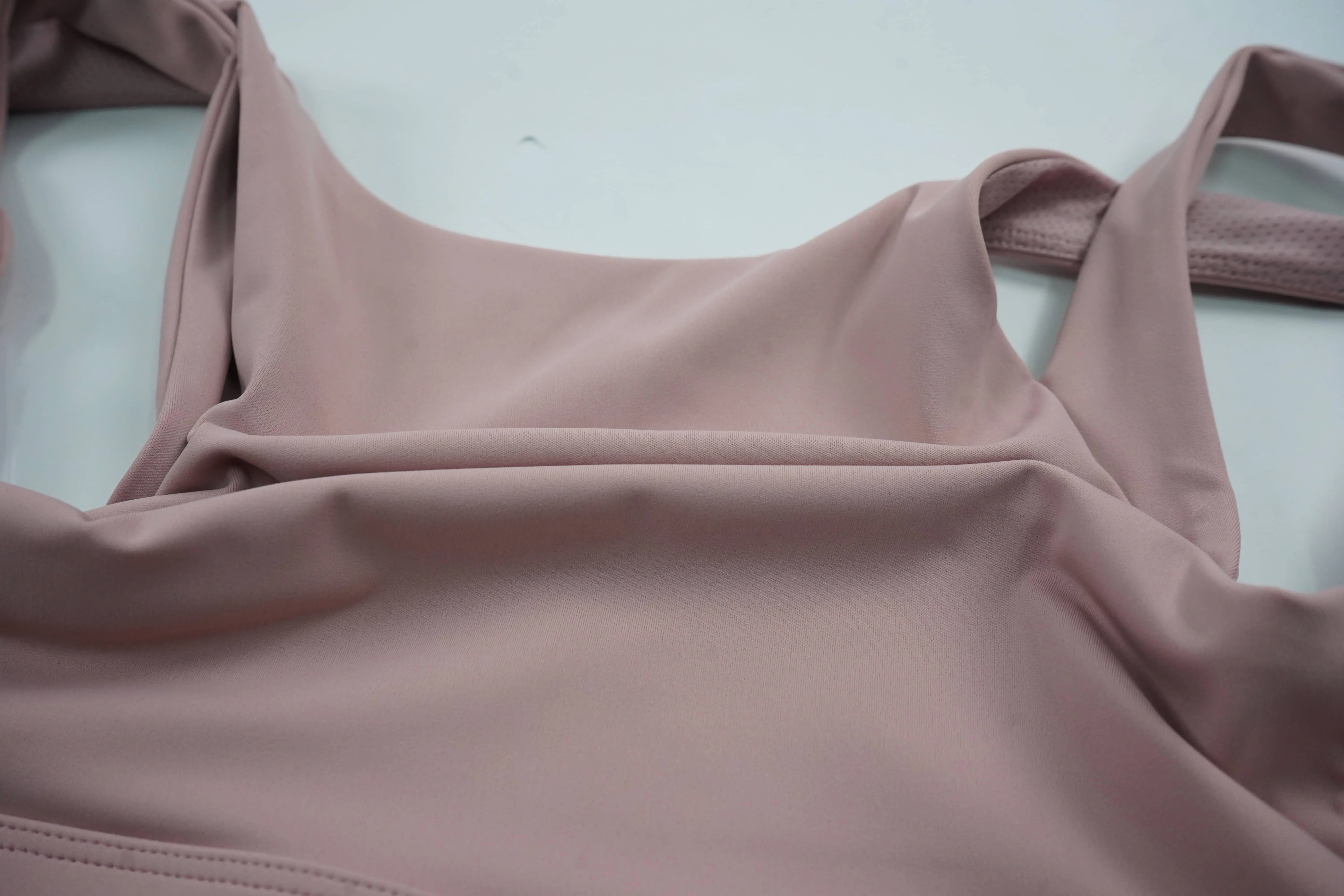 High Strength Front-Zip Sports Bra with Integrated Chest Pad