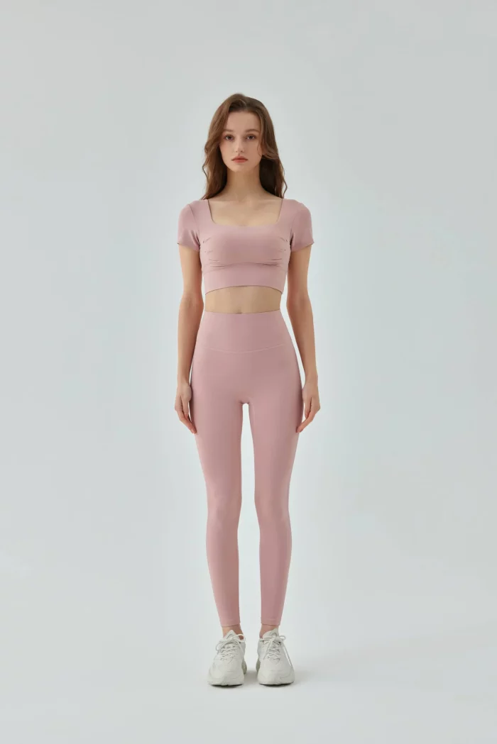 Fitness T-Shirt with Detachable Chest Pad & Hollow Back Detailing-light pink