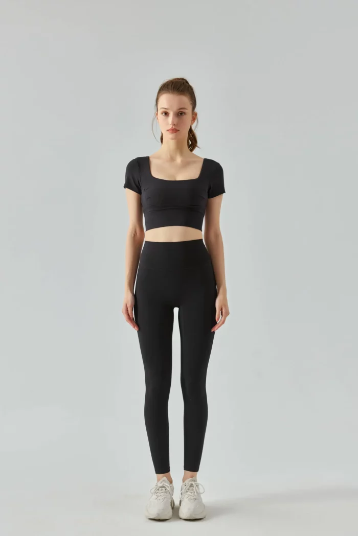 Fitness T-Shirt with Detachable Chest Pad & Hollow Back Detailing-black