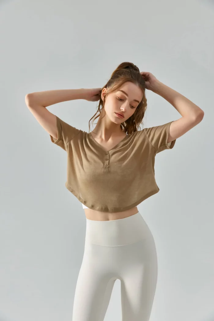 Wholesale Quick-Dry Yoga Top Cover-up for Women - Summer Collection