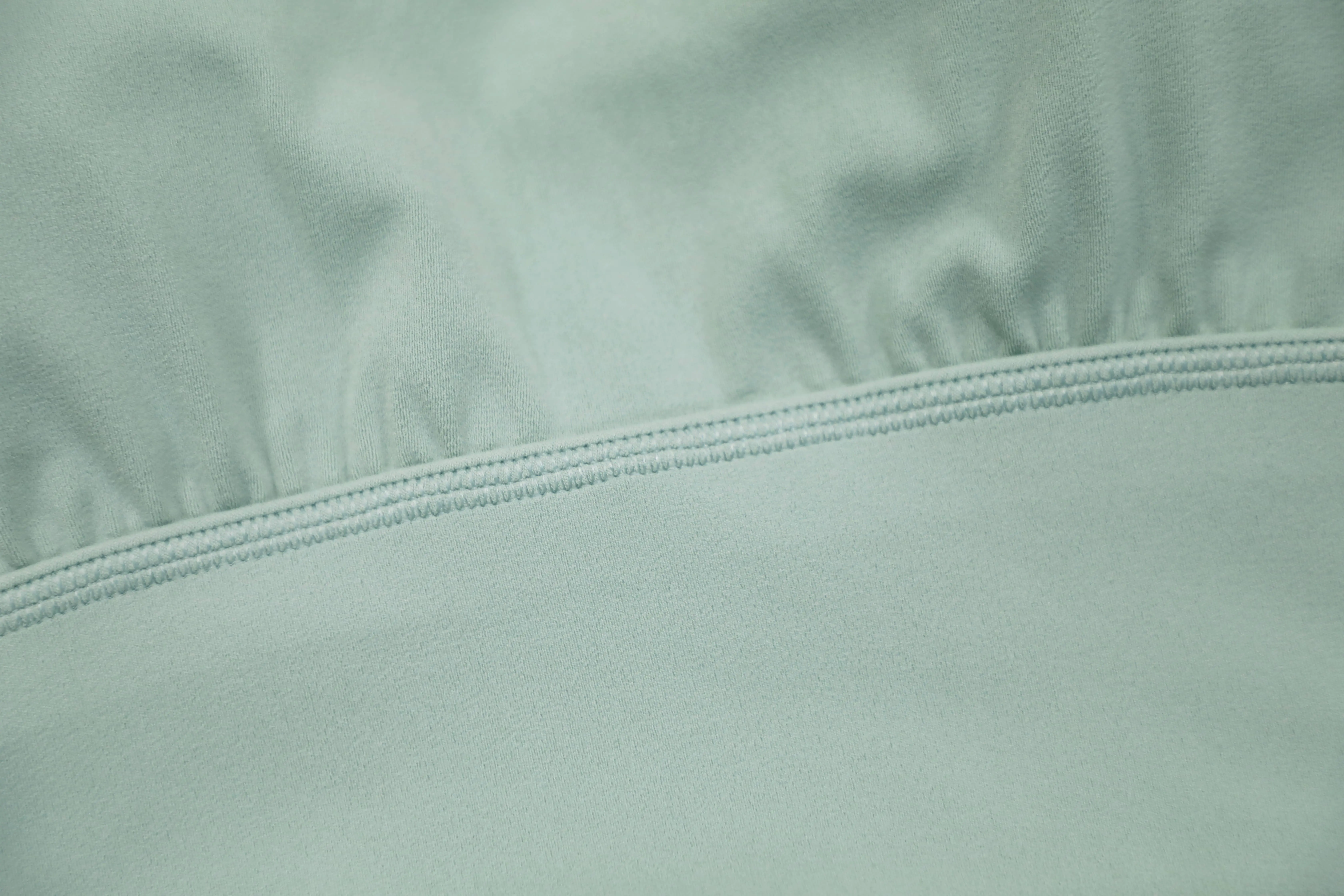 Wholesale Creora Fabric Yoga Tops for Businesses Customizable & Scalable (7)