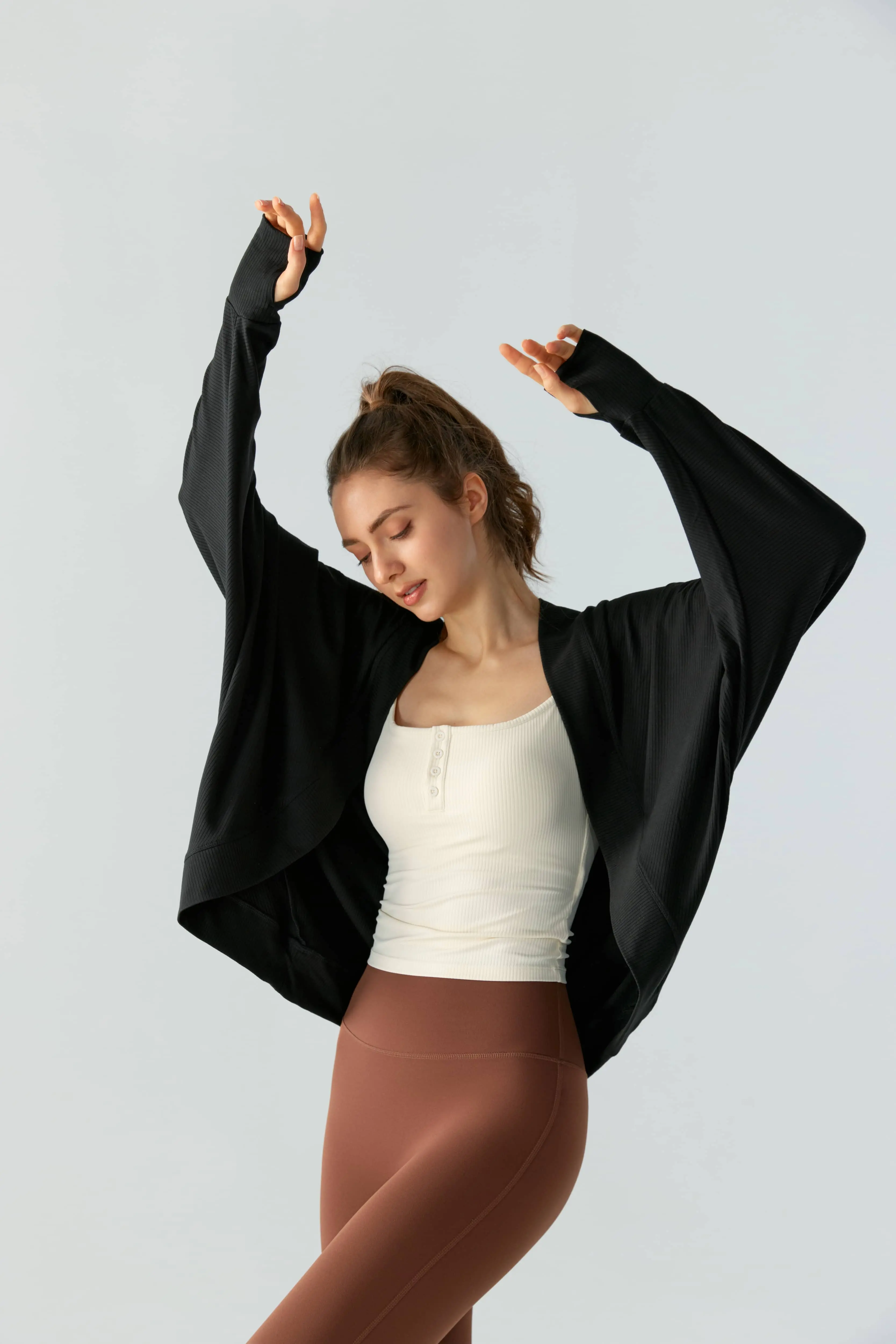 Revolutionize Your Inventory Bulk Purchase & Bespoke Yoga Cardigans for Businesses (33)