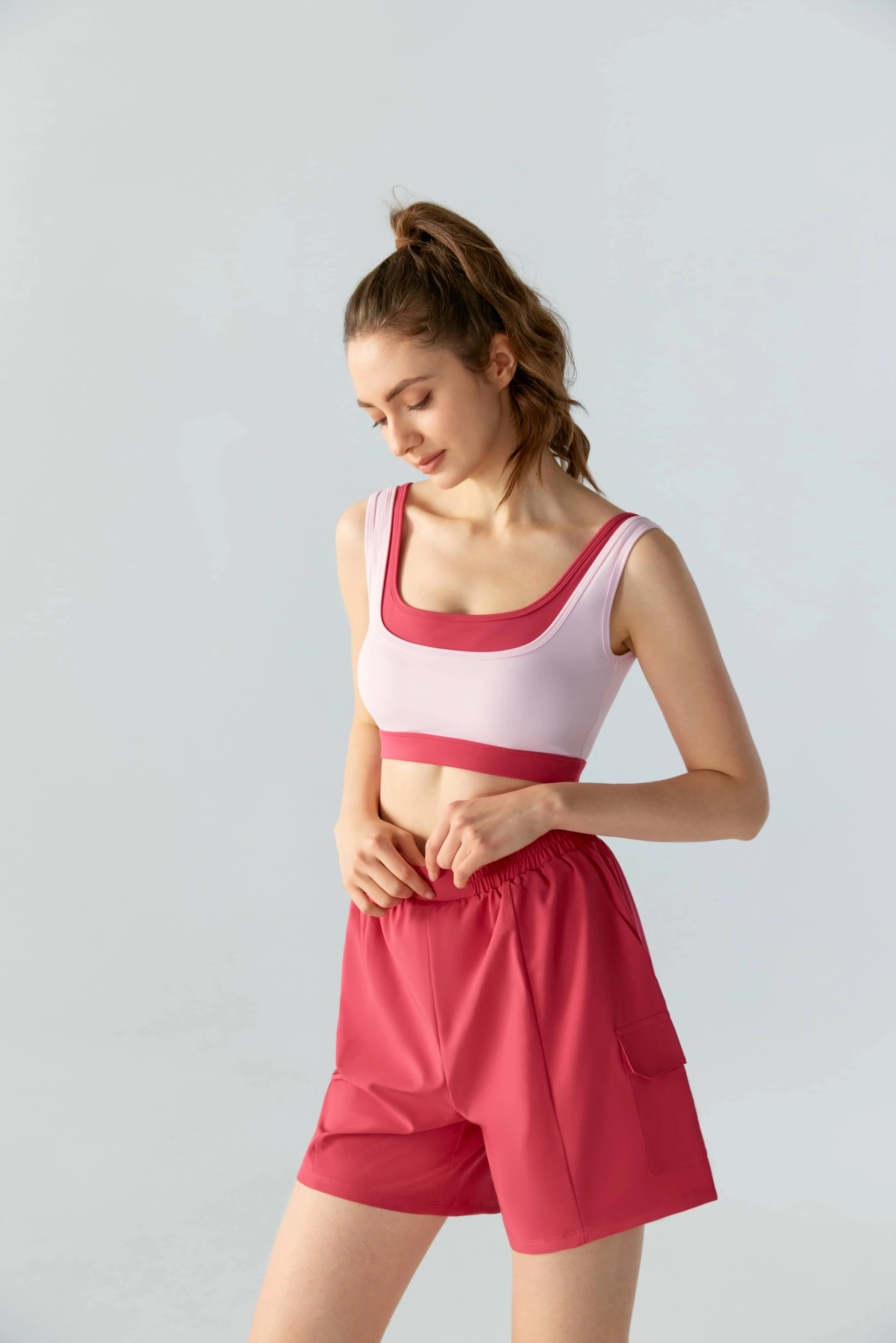 Customizable Wholesale Yoga Tank Tops Elevate Your Brand with Quality Activewear (22)