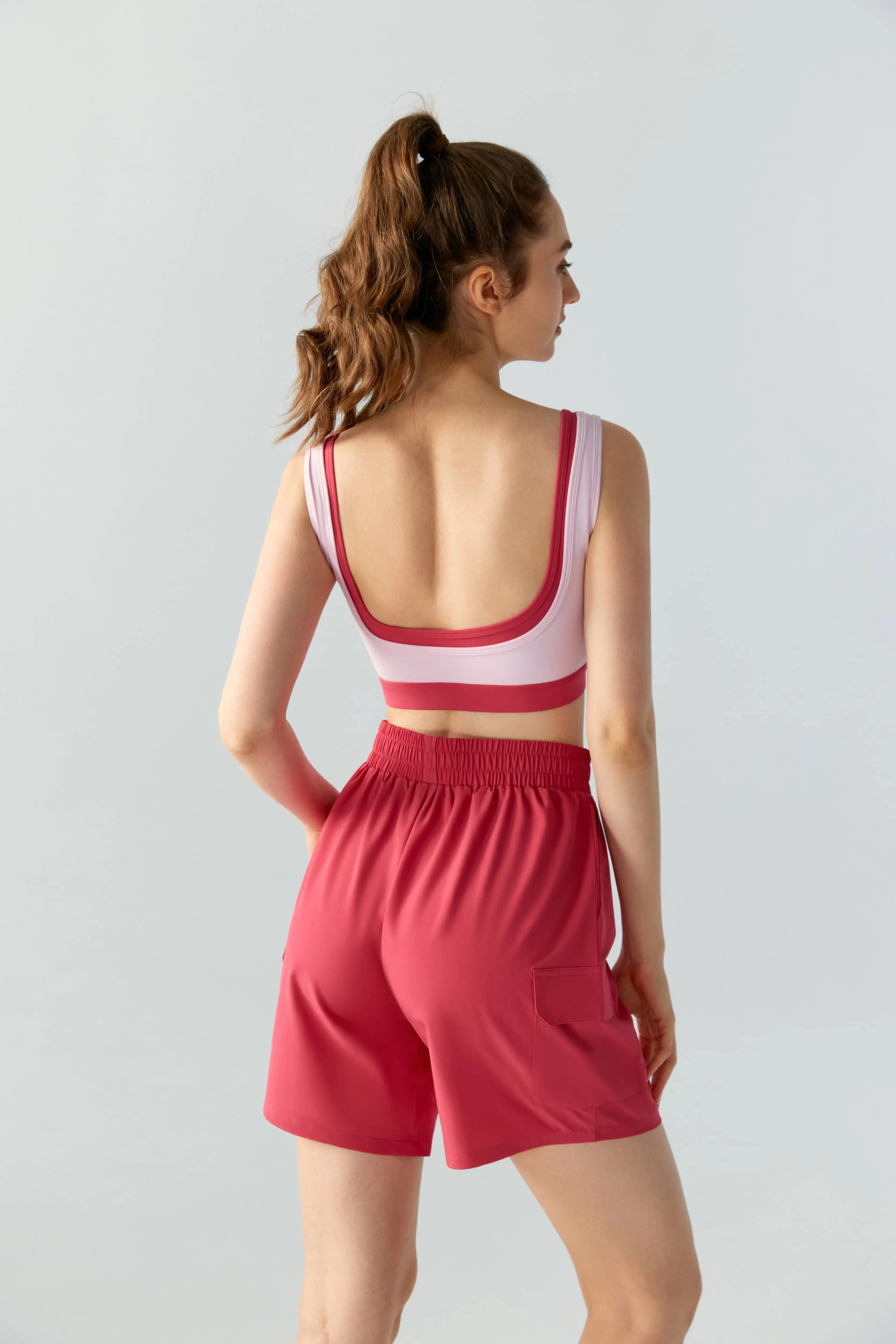 Customizable Wholesale Yoga Tank Tops Elevate Your Brand with Quality Activewear (24)