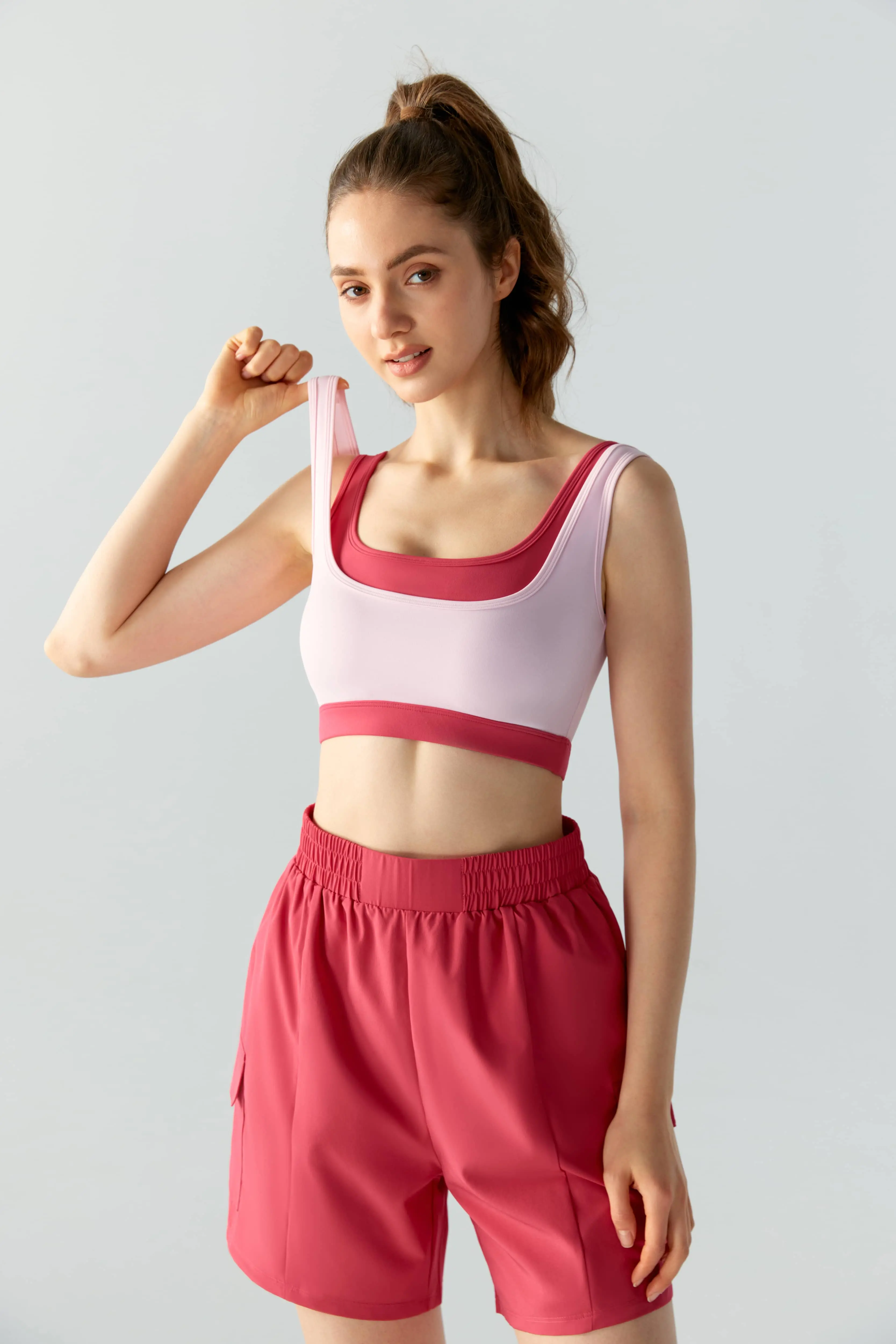 Customizable Wholesale Yoga Tank Tops Elevate Your Brand with Quality Activewear (25)
