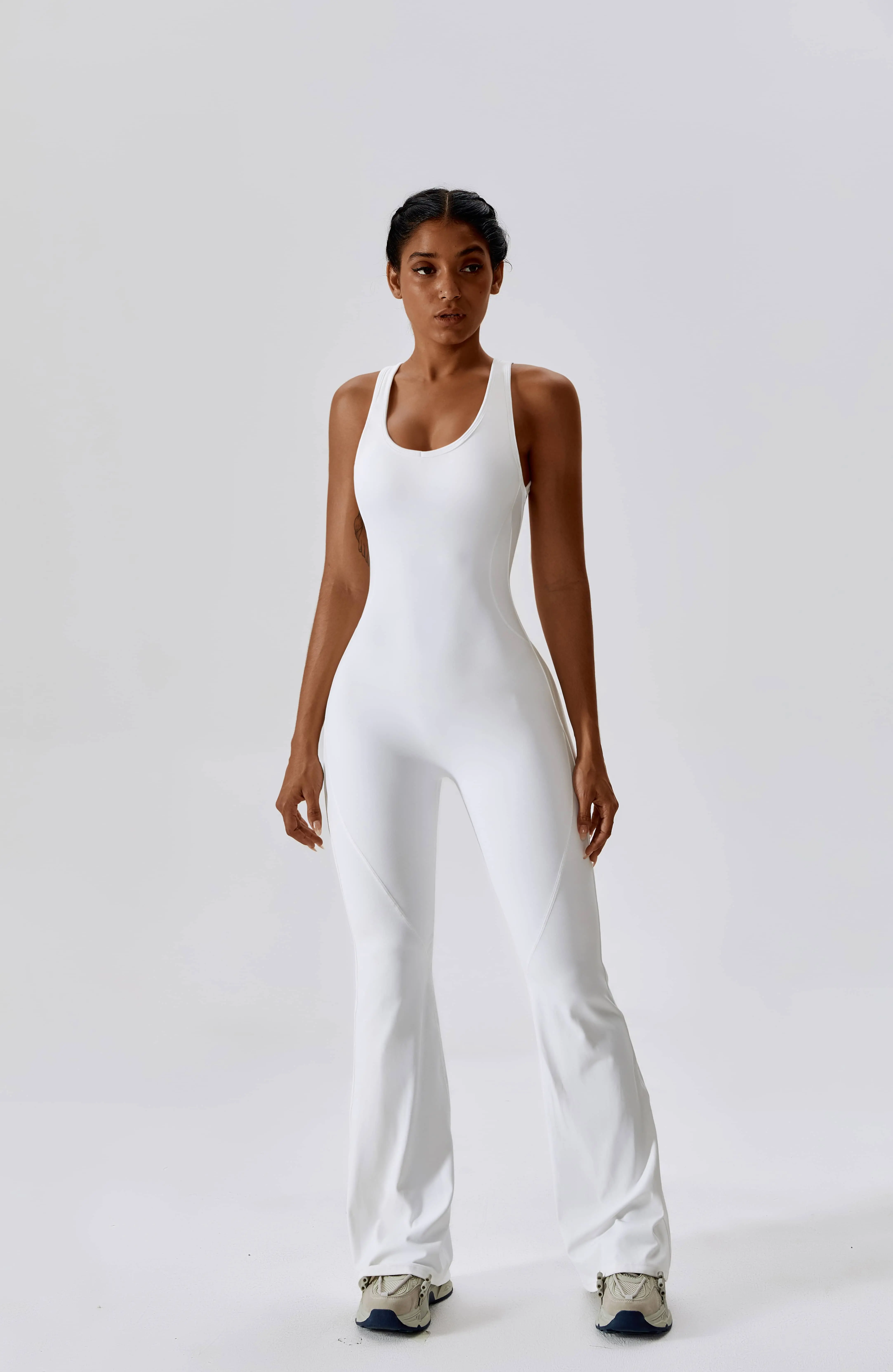 Elevate Your Activewear Offerings Custom-Made Quick-Dry Yoga Jumpsuits in Bulk (18)(1)