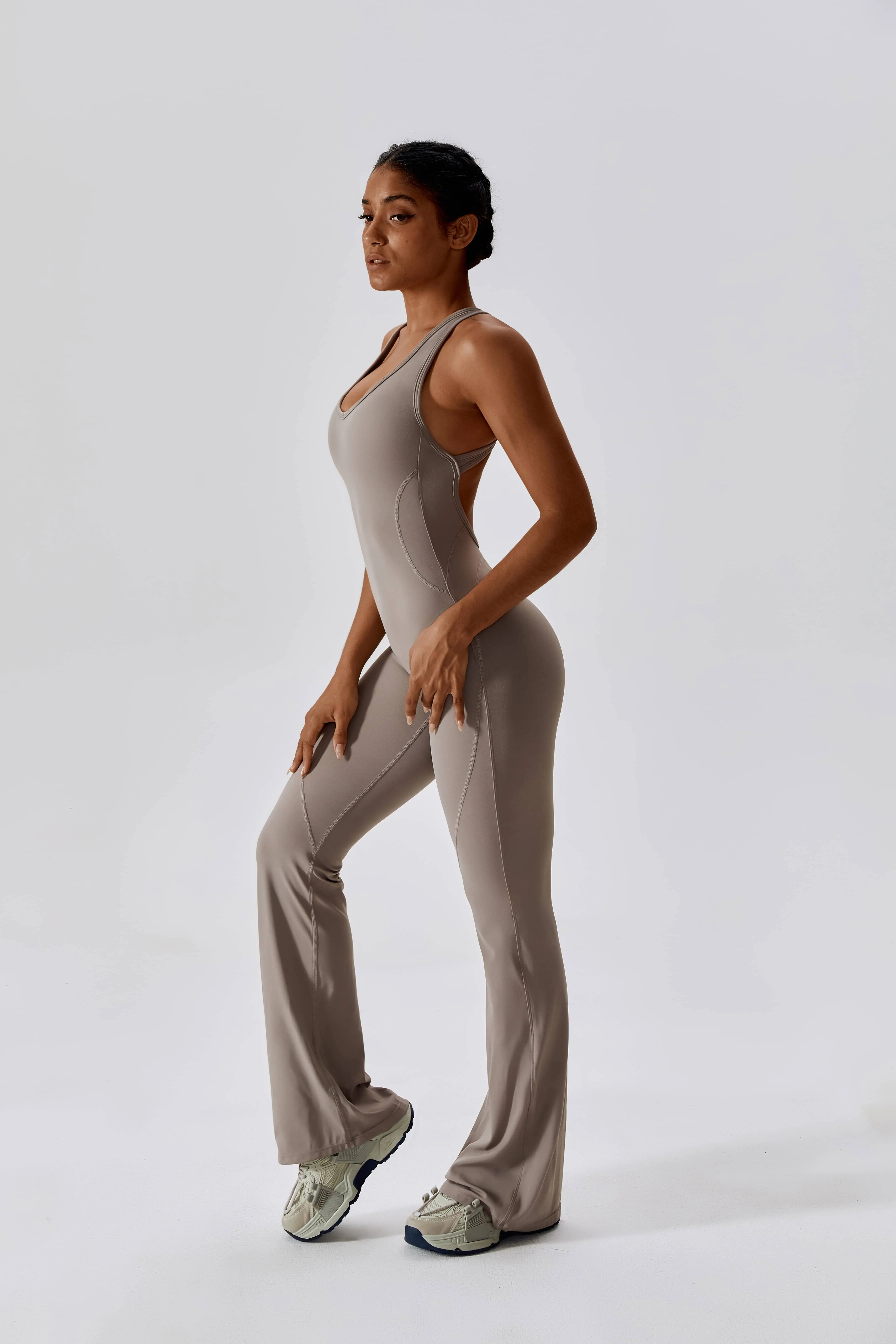 Elevate Your Activewear Offerings Custom-Made Quick-Dry Yoga Jumpsuits in Bulk (7)(1)